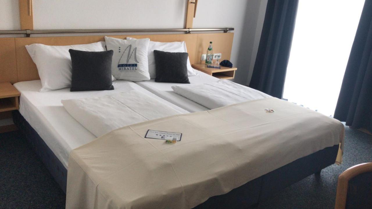 Miratel Hotel Mitterteich ภายนอก รูปภาพ