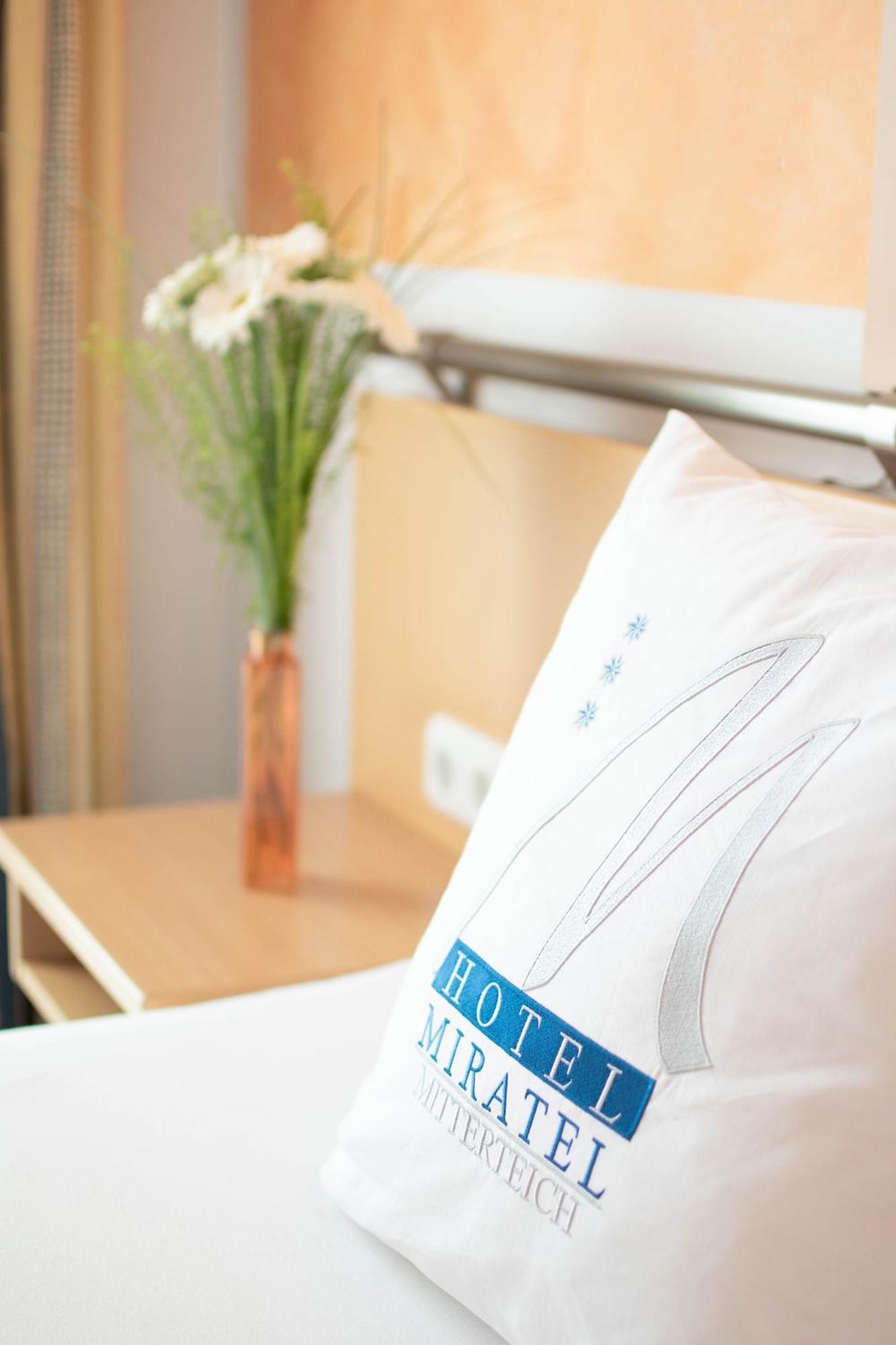 Miratel Hotel Mitterteich ภายนอก รูปภาพ