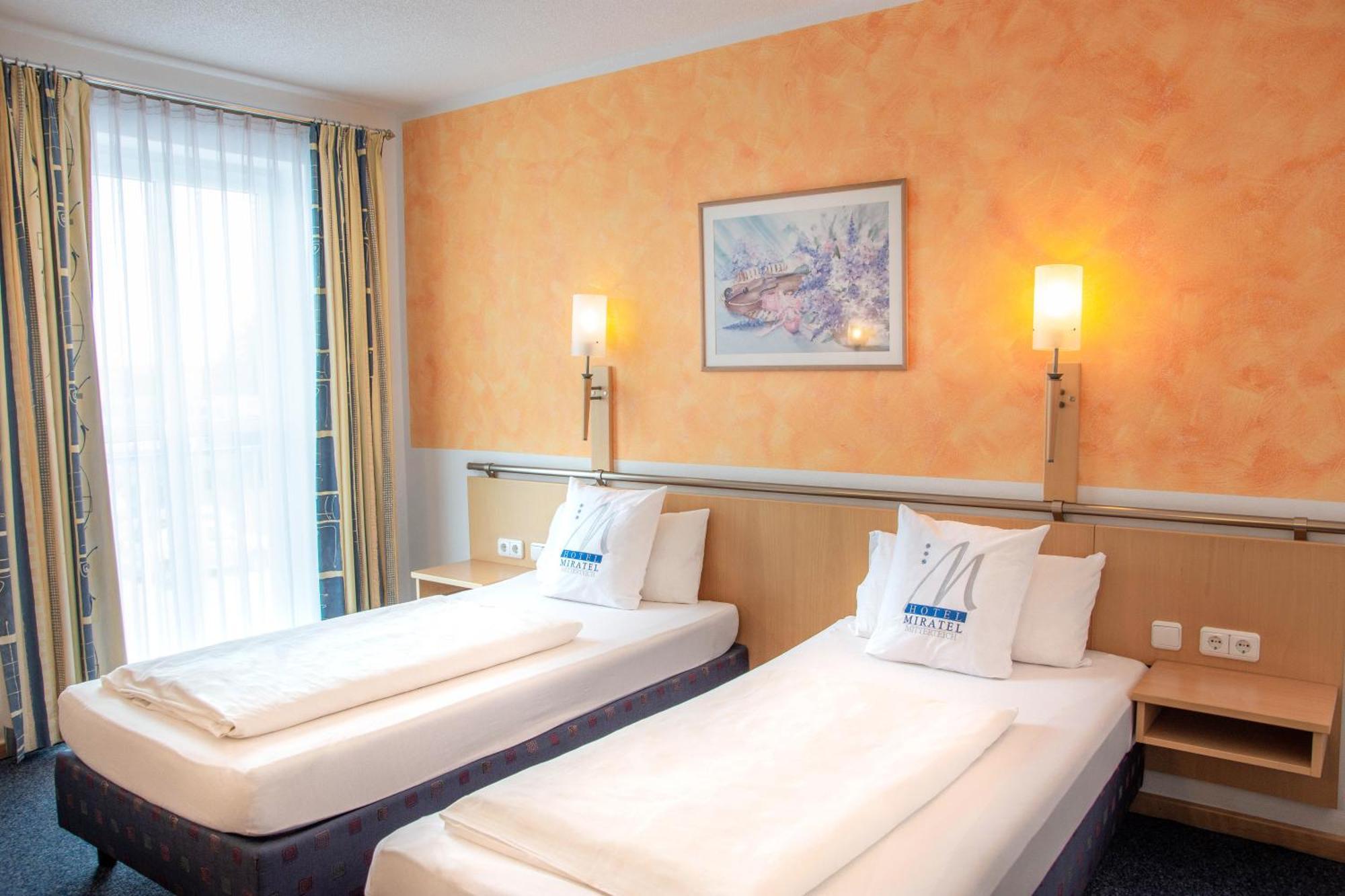 Miratel Hotel Mitterteich ภายนอก รูปภาพ