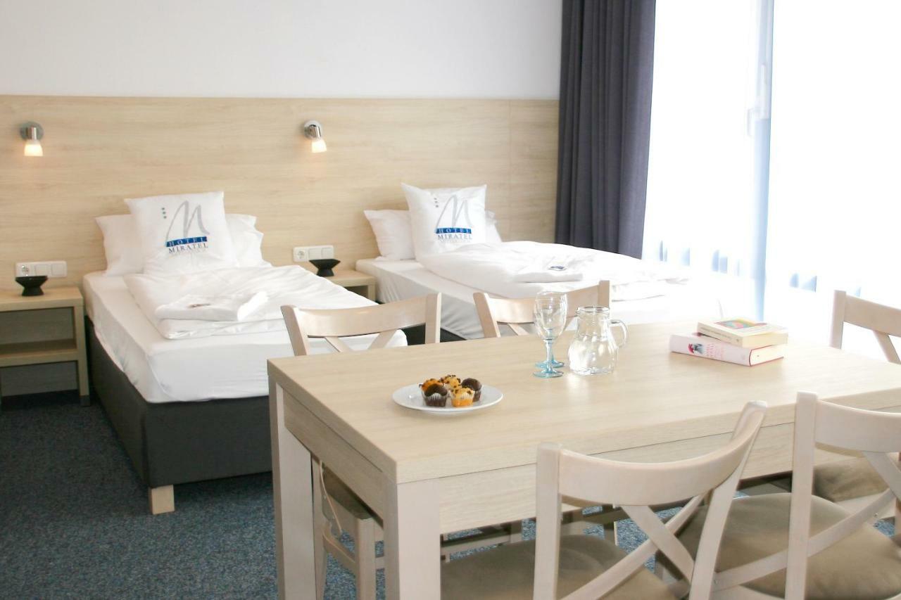 Miratel Hotel Mitterteich ภายนอก รูปภาพ