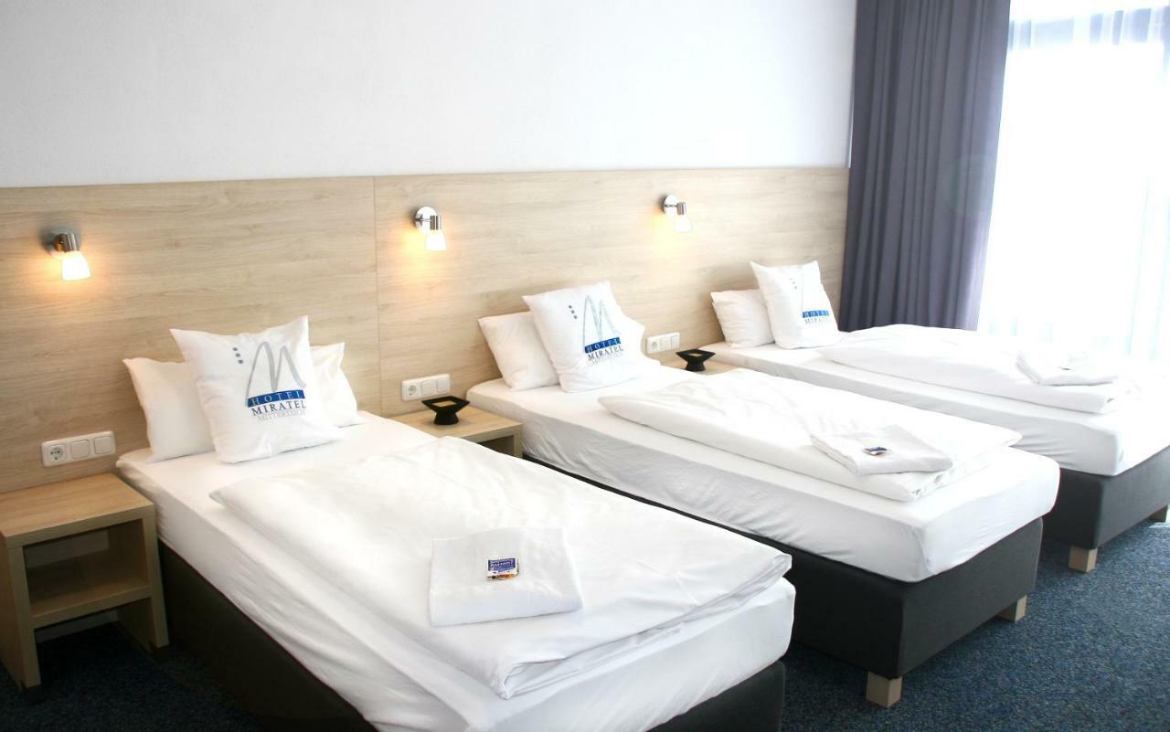 Miratel Hotel Mitterteich ภายนอก รูปภาพ