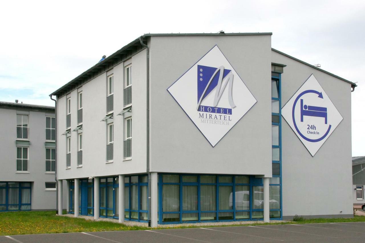 Miratel Hotel Mitterteich ภายนอก รูปภาพ